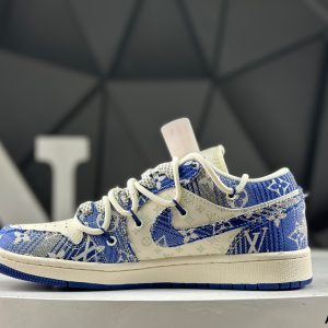 Nike Air Jordan 1 Low YX5066-373 Sneakers