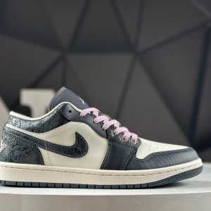 Nike Air Jordan 1 Low II0595-001 Sneakers