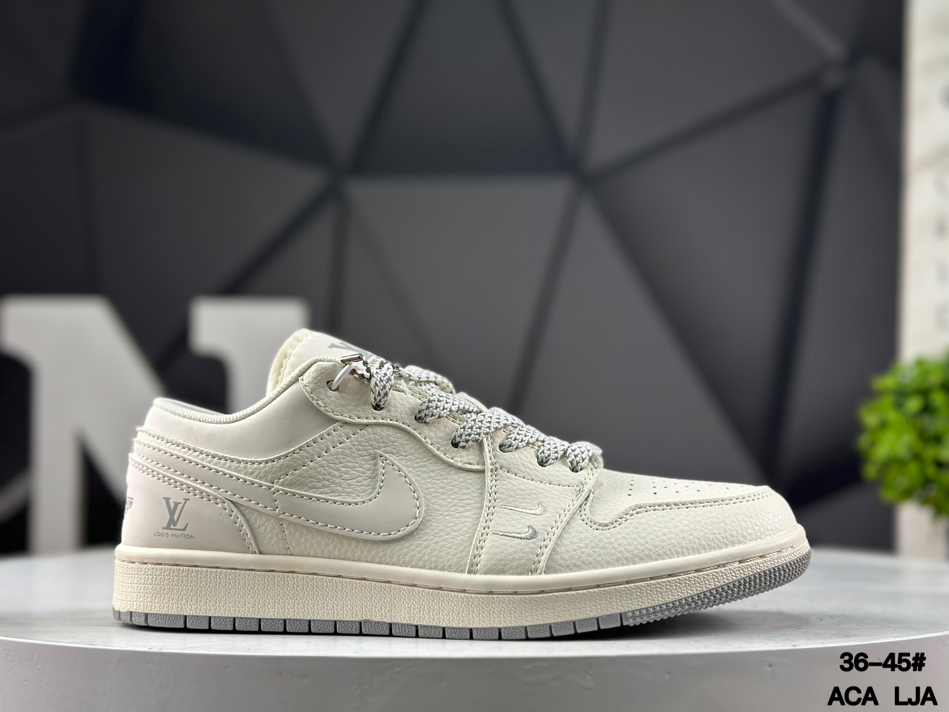 Nike Air Jordan 1 Low XX3168-169 Sneakers