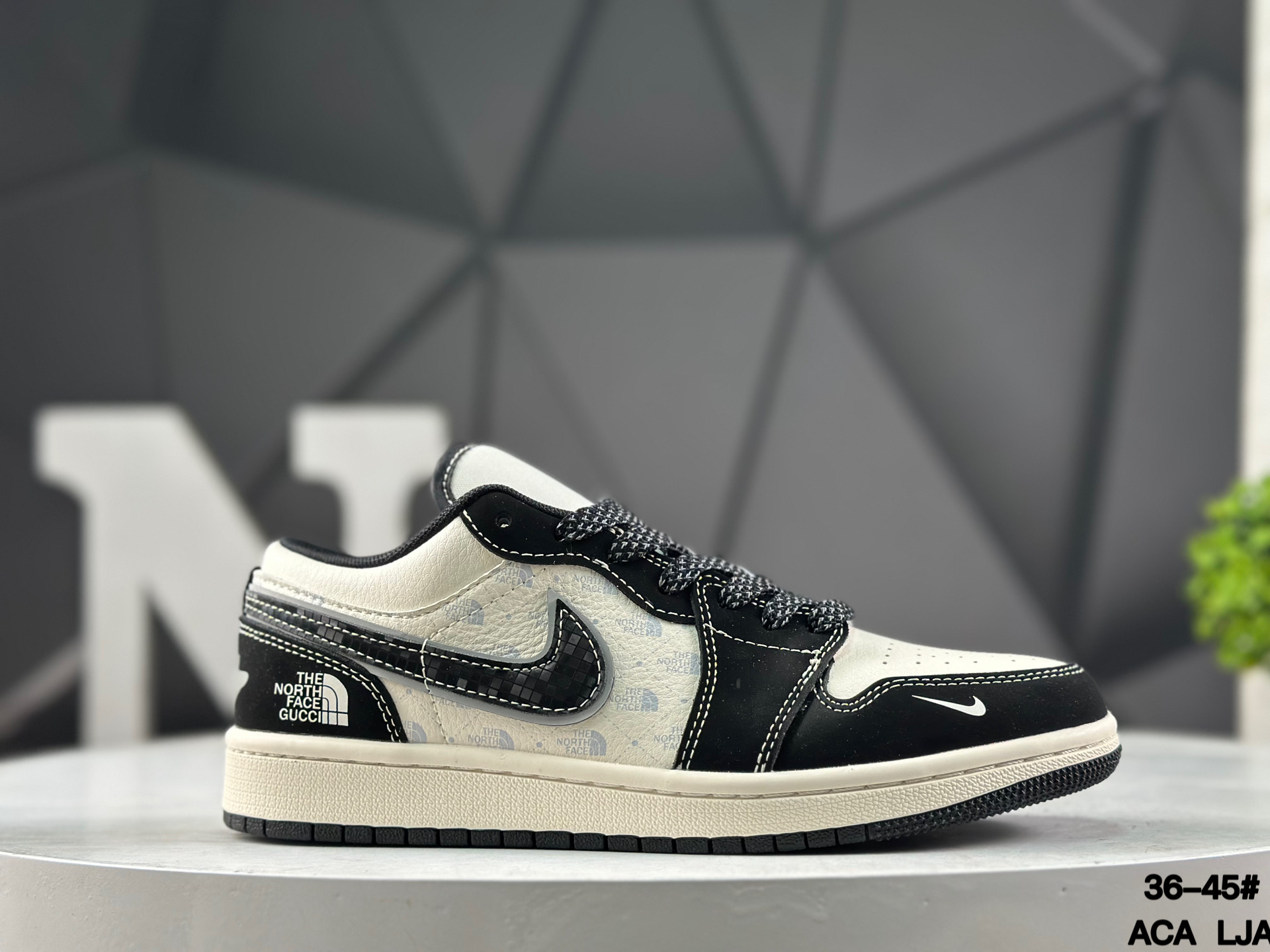 Nike Air Jordan 1 Low CW6688-107 Sneakers