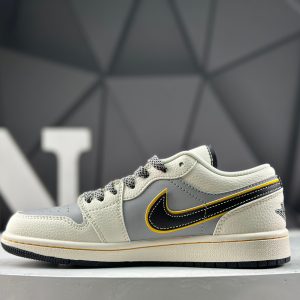 Nike Air Jordan 1 Low XX3168-198 Sneakers