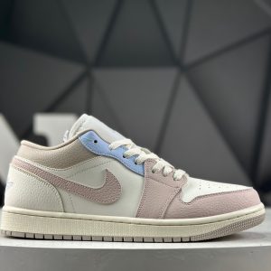 Nike Air Jordan 1 Low IV3219-161 Sneakers