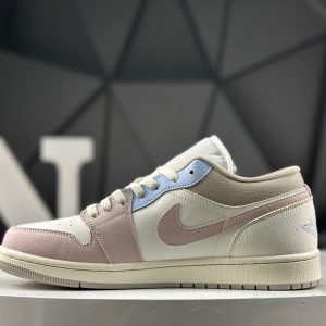 Nike Air Jordan 1 Low IV3219-161 Sneakers