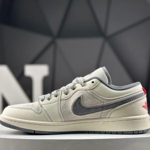 Nike Air Jordan 1 Low YX5066-315 Sneakers