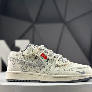 Nike Air Jordan 1 Low YX5066-357 Sneakers