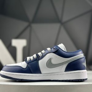 Nike Air Jordan 1 Low 553558-141 Sneakers