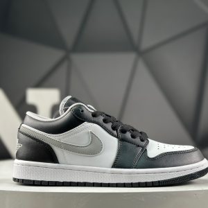 Nike Air Jordan 1 Low 553558-040 Sneakers