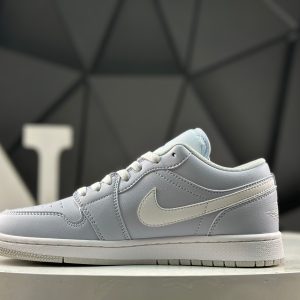 Nike Air Jordan 1 Low FV8486-400 Sneakers