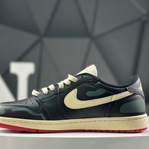 Nike Air Jordan 1 Low IB8958-001 Sneakers