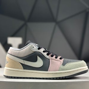 Nike Air Jordan 1 Low IB7109-004 Sneakers