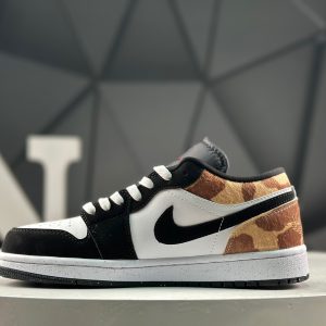 Nike Air Jordan 1 Low IX8740-101 Sneakers