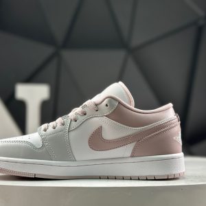 Nike Air Jordan 1 Low DC0774-606 Sneakers