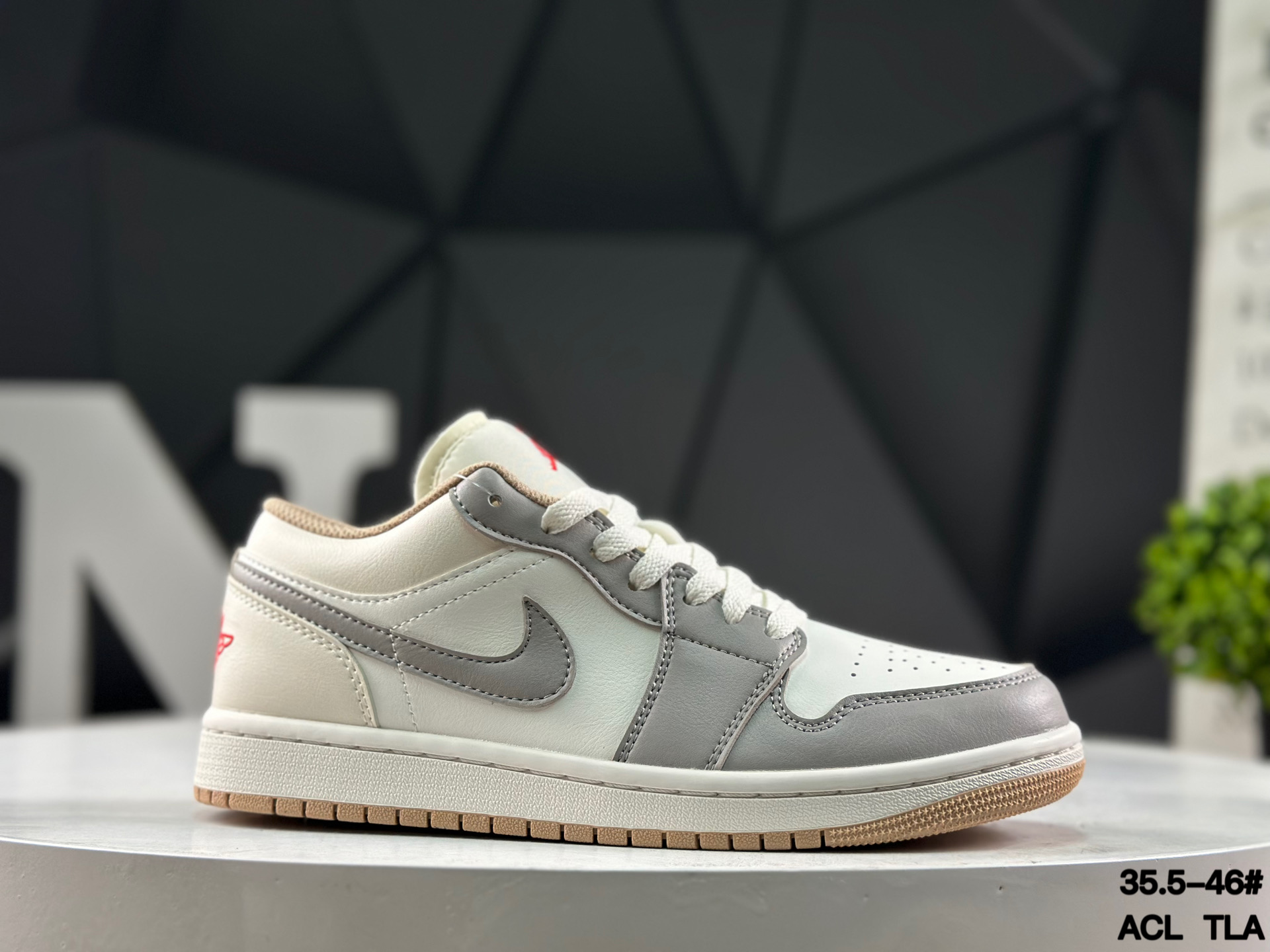 Nike Air Jordan 1 Low Blue Lemon 553560-169 Sneakers