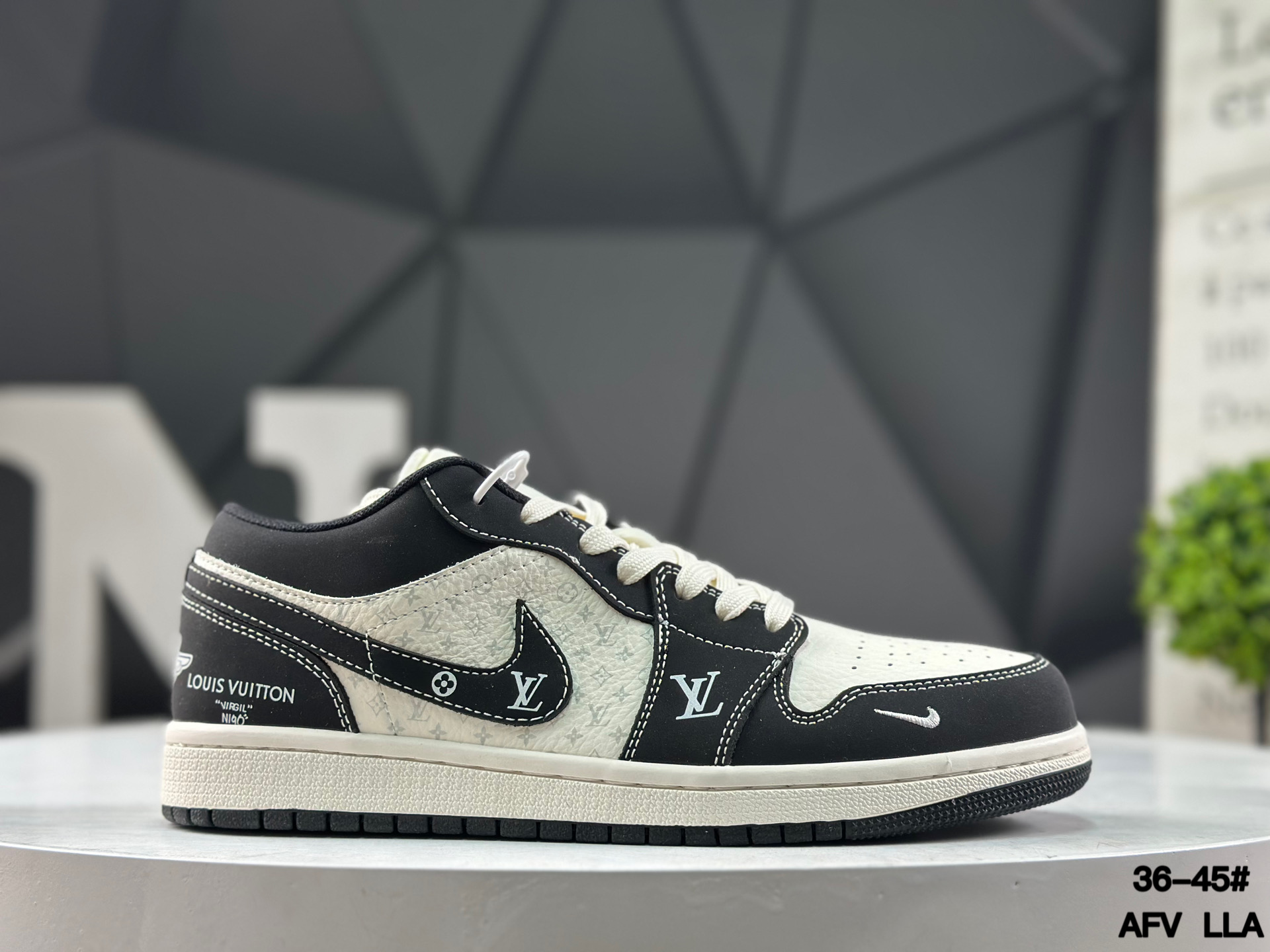 Nike Air Jordan 1 Low KG6669-F58 Sneakers
