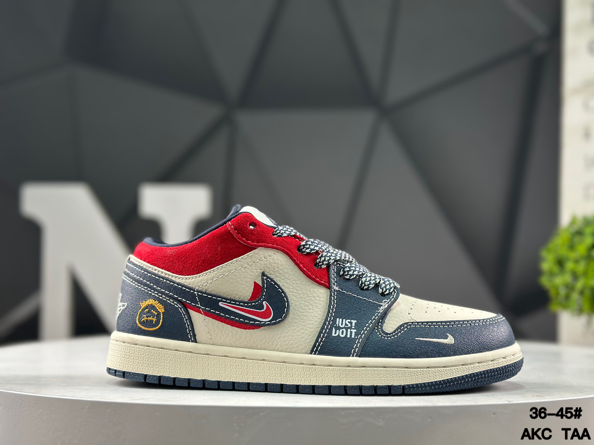 Nike Air Jordan 1 Low LR8888-017 Sneakers