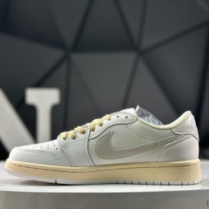 Nike Air Jordan 1 Low x Travis Scott CQ3227-108 Sneakers