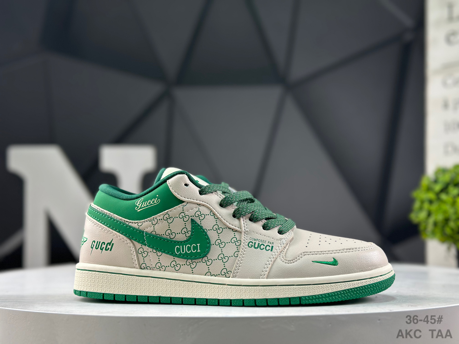 Nike Air Jordan 1 Low QD1988-001 Sneakers